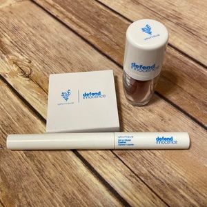 YOUNIQUE Defend the Innocence Package Makeup